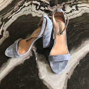 STEVE MADDEN CARRSON Heel.