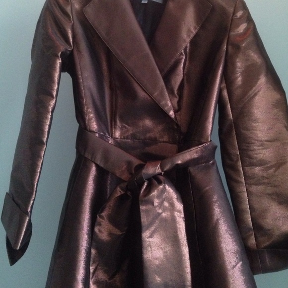 Anne Klein
Copper Belted Lapel Trench Coat - Picture 3 of 5