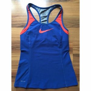 Nike dri-fit tank Size M