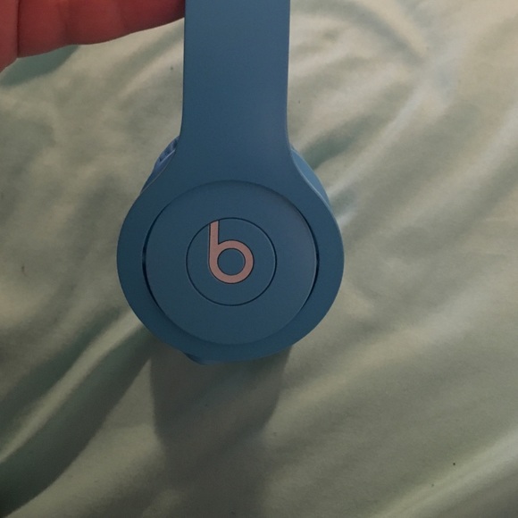 Beats Headphones! - Picture 3 of 4