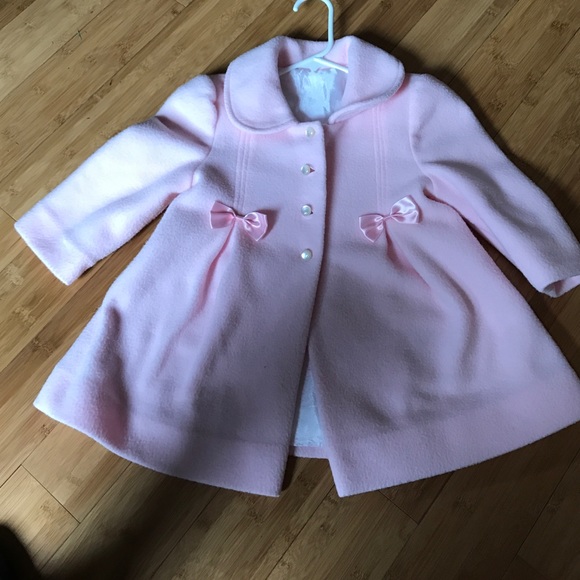 Little girls pink coat. - Picture 1 of 3