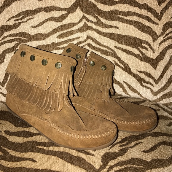Minnetonka fringe booties
