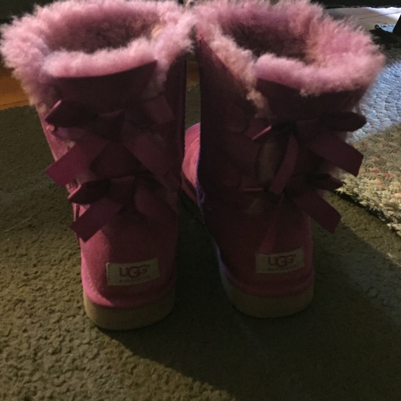 Pink/purple Bailey Bow Uggs