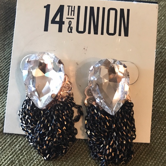 Stunning earrings - Picture 2 of 2