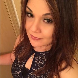 Meet your Posher, Lori