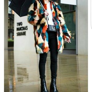 Meet your Posher, Ify