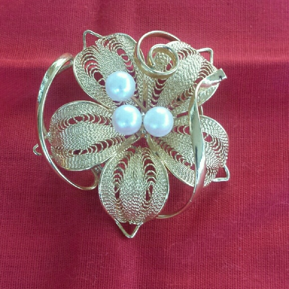Fancy Brooch - Picture 1 of 1