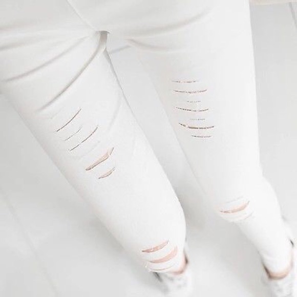 Karis' Kloset Pants - White distressed leggings