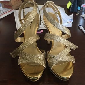 Gold shoes
