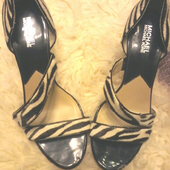 *Michael Kors Heel Sandals - Picture 1 of 4