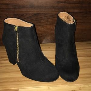 Black booties with side zipper