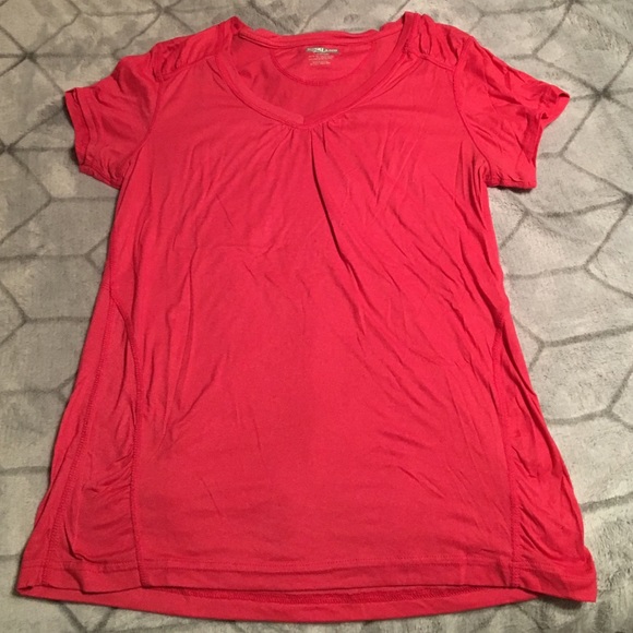 Active wear shirt