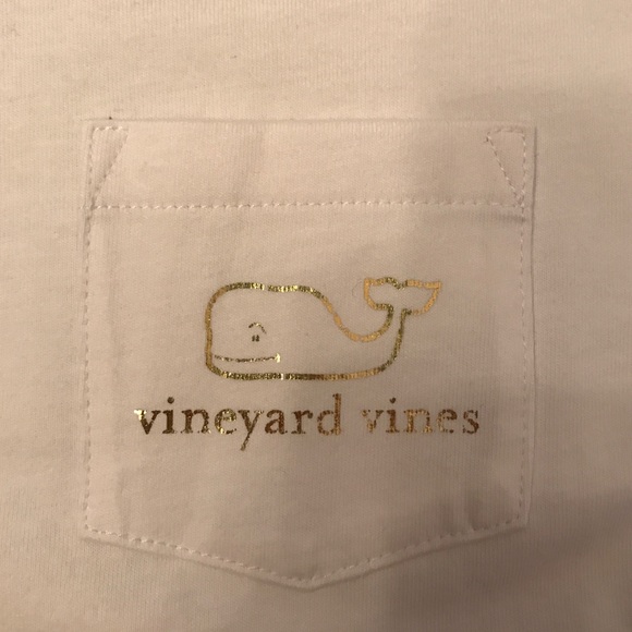 Vineyard vines - Picture 2 of 4