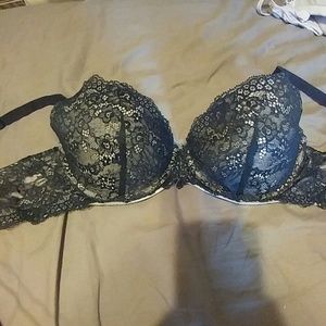 Black lace push up underwire bra