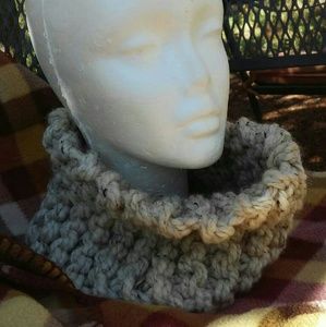 Chunky Knitted Cowl Scarf.  Oatmeal, Turquoise