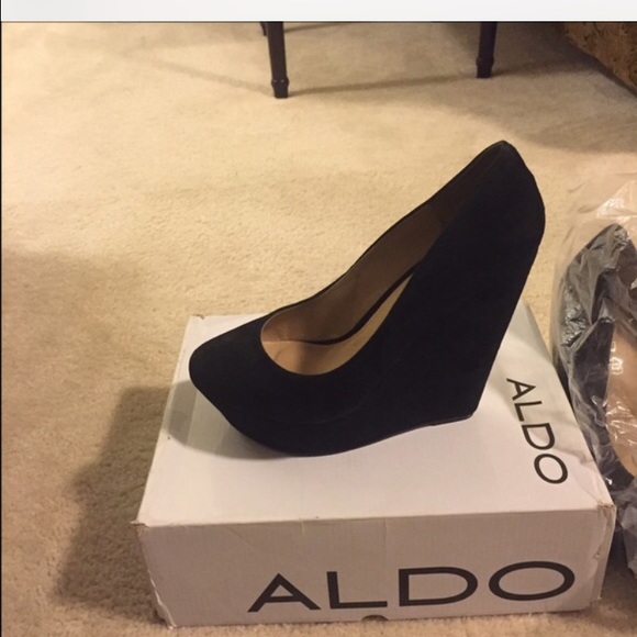 Aldo black suede wedges size 40/ us 10