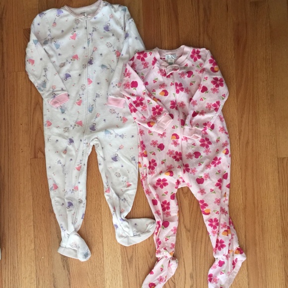 PLACE & CARTER'S ONESIE FOOTED PAJAMAS SIZE 3T