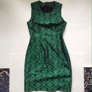 Banana Republic Holiday Party Dress #NYE #xmas