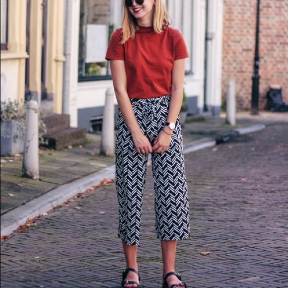 🌺Final Price🌺 Zara - Flowing Cropped Trousers - Picture 3 of 4