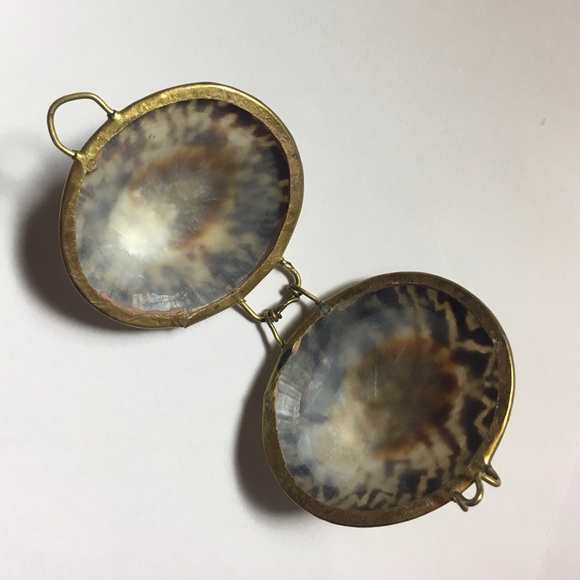 Seashell 🐚 locket - Picture 2 of 4