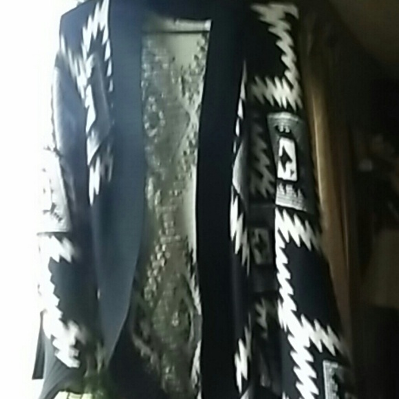 Beautiful Aztec cardigan