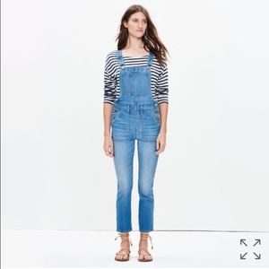 Skinny Crop Overalls in Hewitt Wash