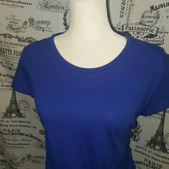 Express Ruched Tee - Picture 2 of 4