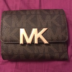 Michae Kors wallet