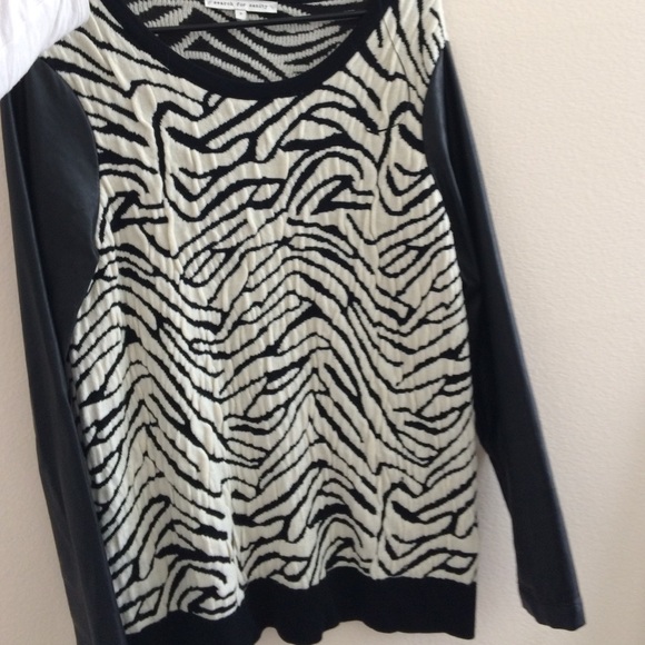 Long leather sleeves Tops