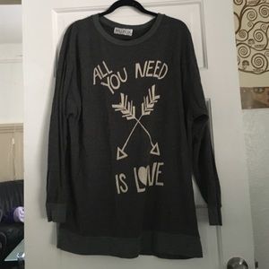 WILDFOX "ALL YOU NEED IS LOVE" long sleeve