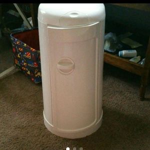 Diaper genie