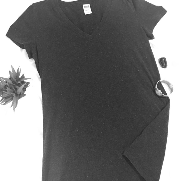 PINK Victoria's Secret V-Neck / Gray - Like New 💕