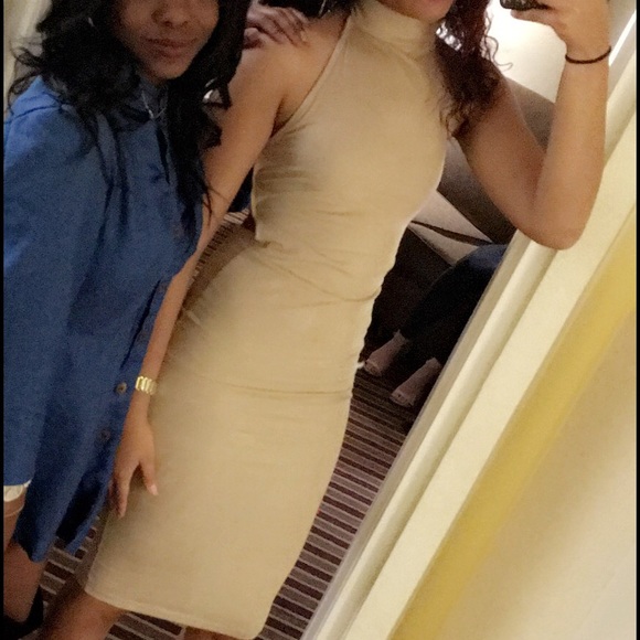 Nude suede dress - Picture 3 of 3