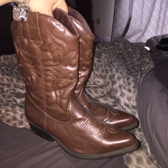 Madden Girl Cowboy Boys
