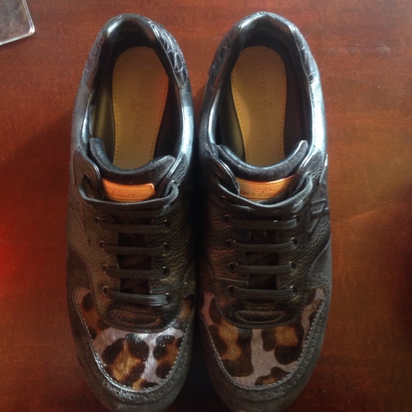 Authentic Men's Louis Vuitton Sneakers.