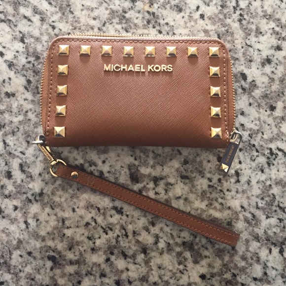 Michael kors wallet