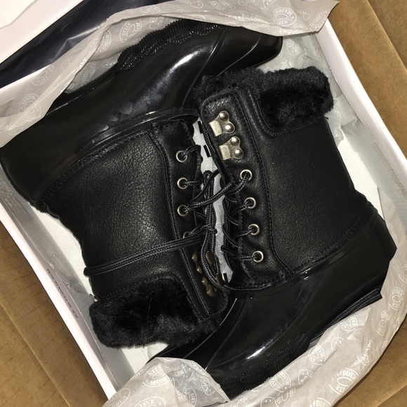 Winter boots