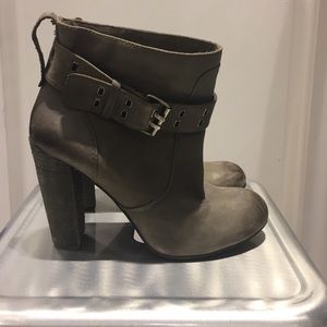 Rosegold Ankle Boots