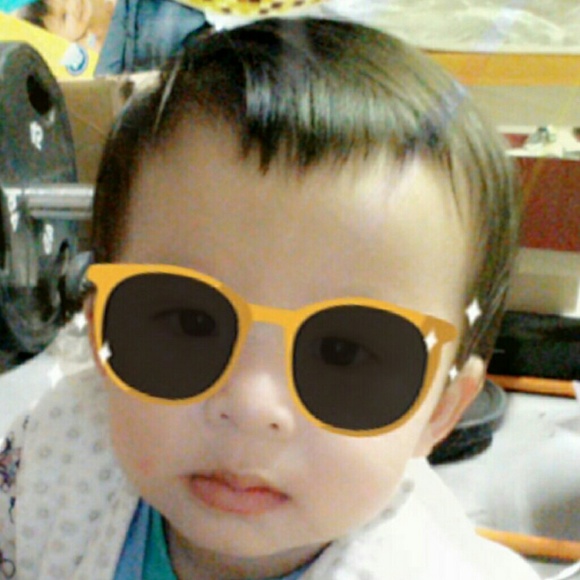 Meet your Posher, Gene - Picture 2 of 2