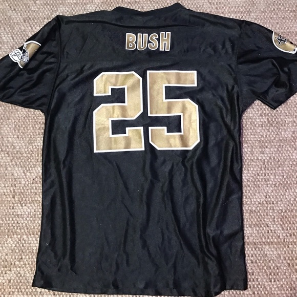 Reggie Bush Saints jersey !!... - Picture 3 of 3
