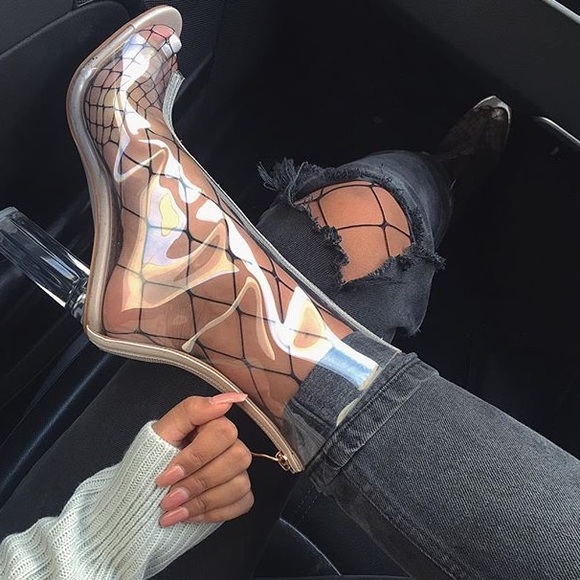 Last One • Large Hole Fishnets - Picture 3 of 4