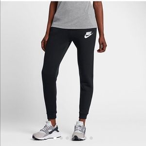 Meet your Posher, Demetrius