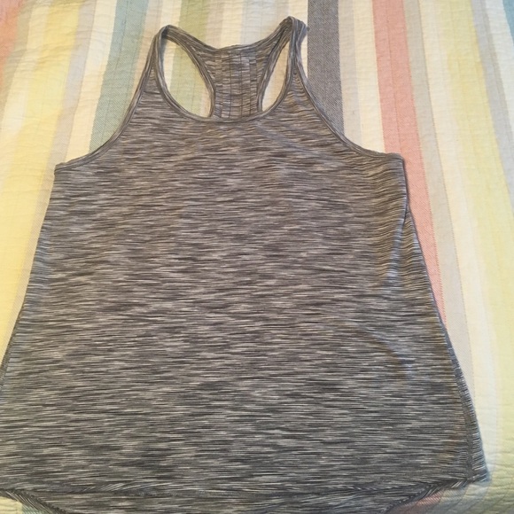 Black and white lululemon tank