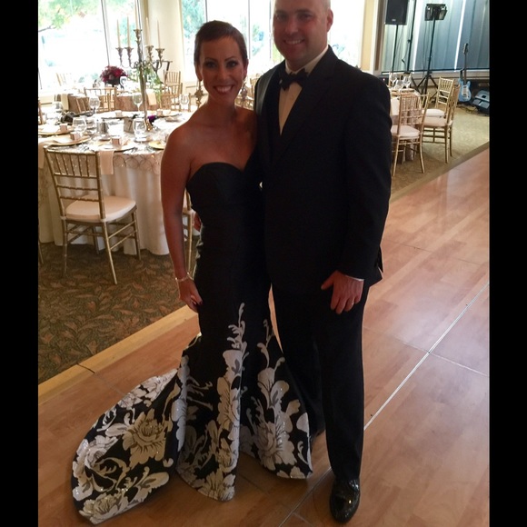 ✨Stunning MacDuggal Pagent gown✨ - Picture 3 of 3