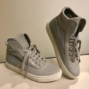 "Newman" Light Gray High-Top Sneaker