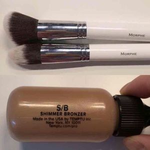 Bronzer and brushes set