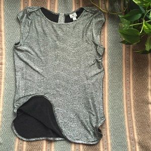 Black/silver top size L