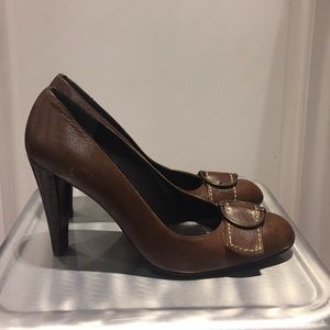 Stuart Weitzman Pump