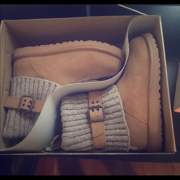 UGGS CAMBRIDGE