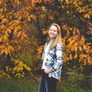 Meet your Posher, Laura